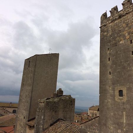 Palazzo Castelleschi Villa Tarquinia Exterior photo