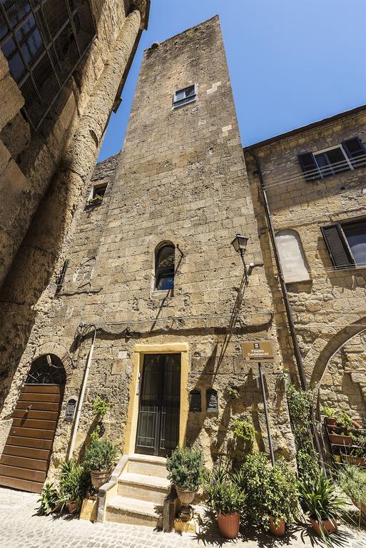 Palazzo Castelleschi Villa Tarquinia Exterior photo